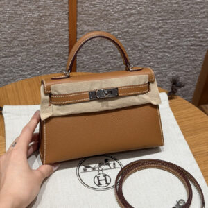 Hermes Mini Kelly Handbag 37/Gold Epsom Leather