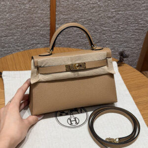 Hermes Mini Kelly Handbag 0M/Chai Epsom Leather