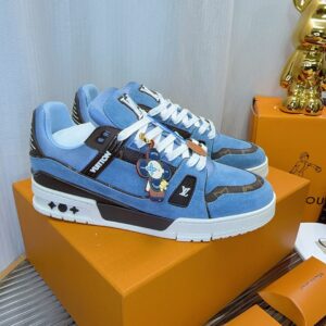 lv trainer sneaker brown suede (复制)