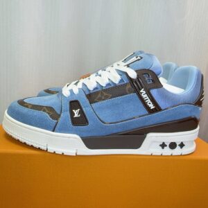 lv trainer sneaker brown suede (复制)