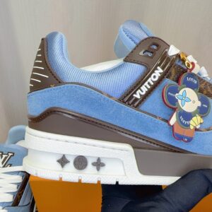 lv trainer sneaker brown suede (复制)