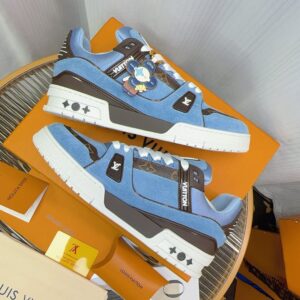 lv trainer sneaker brown suede (复制)