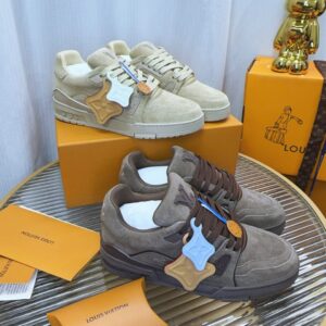 lv trainer sneaker brown suede (复制)