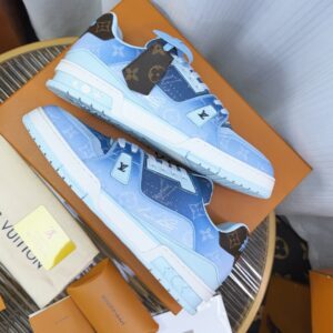 lv trainer sneaker white leather with flower (复制)