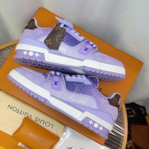 lv trainer sneaker white leather with flower (复制)