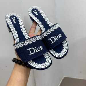 dior dentelle sandals pink embroidery (复制)