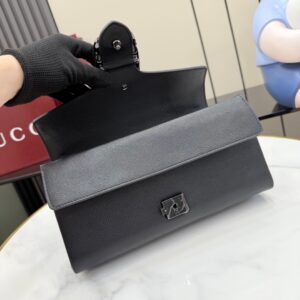gucci dionysus medium shoulder bag