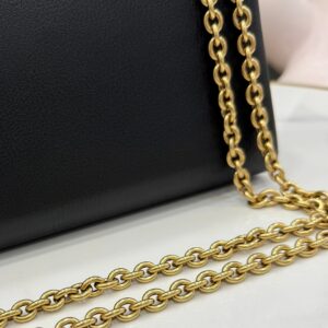 gucci dionysus medium shoulder bag