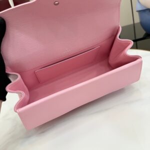 gucci dionysus medium shoulder bag