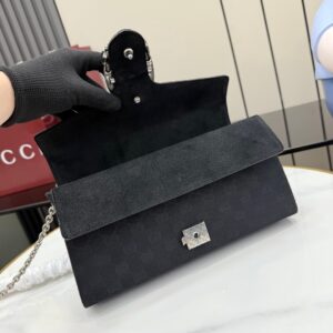 gucci dionysus medium shoulder bag