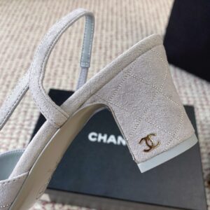 chanel sandals beige lambskin (copy)