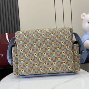 gucci large changing bag beige and blue gg supreme canvas (copy)