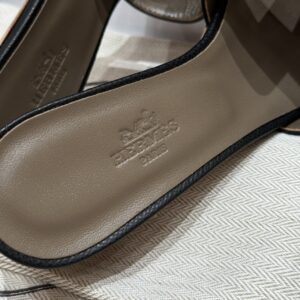 hermes 185 oasis heels sandals 37/gold