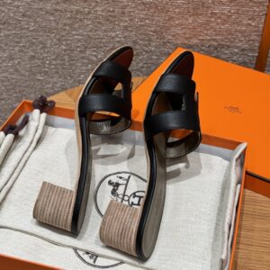 hermes 185 oasis heels sandals 37/gold