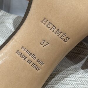 Hermes 185 Oasis Heels Sandals 18/Etoupe hermes 185 oasis heels sandals 01/blanc (copy)