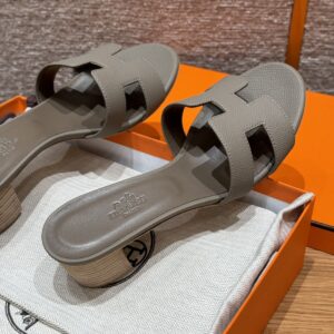 hermes 185 oasis heels sandals 18/etoupe (copy)