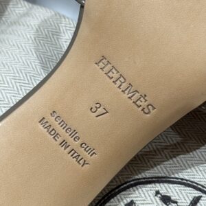 Hermes 185 Oasis Heels Sandals Gris Asphalte hermes 185 oasis heels sandals s2/trench 01 (copy)
