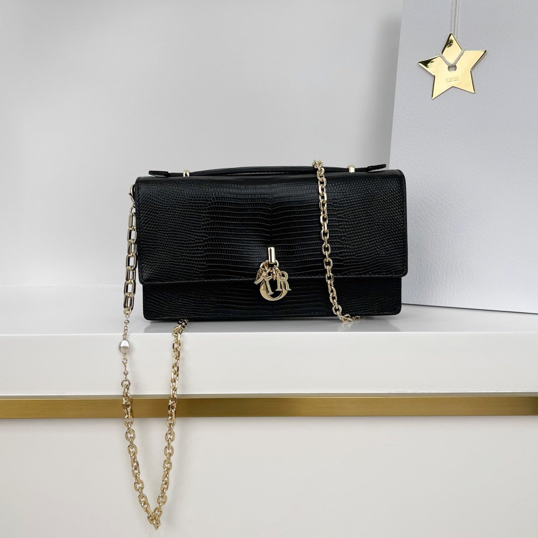 lady dior small handbag pink ostrich calfskin (copy) lady dior small handbag pink ostrich calfskin (copy)