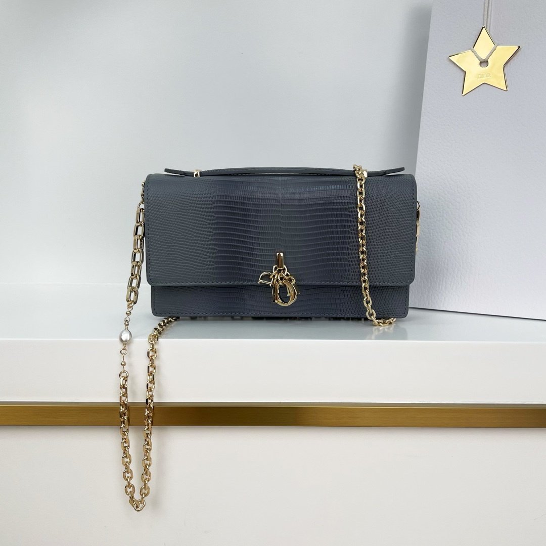 lady dior small handbag pink ostrich calfskin (copy) lady dior small handbag pink ostrich calfskin (copy)