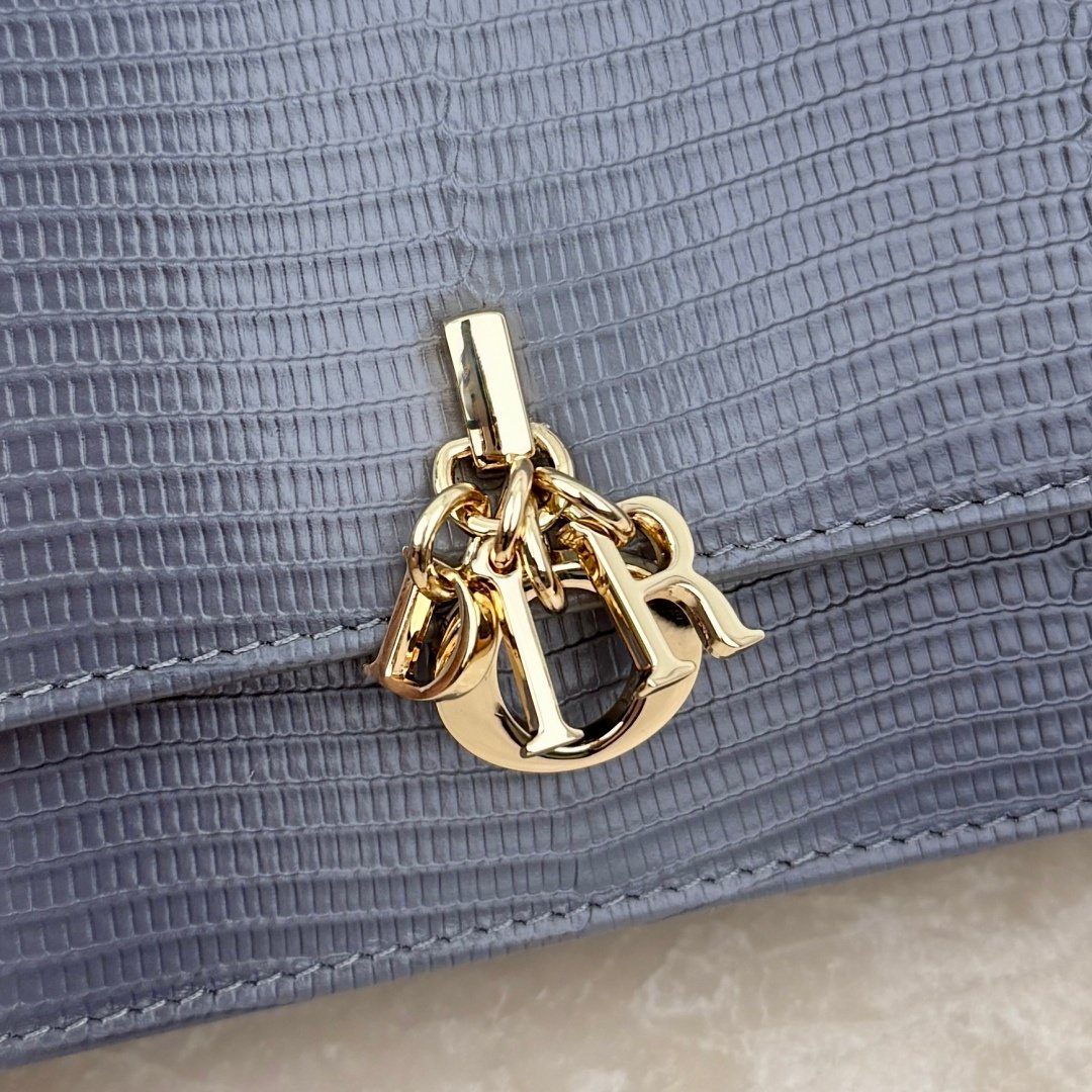 lady dior small handbag pink ostrich calfskin (copy) lady dior small handbag pink ostrich calfskin (copy)