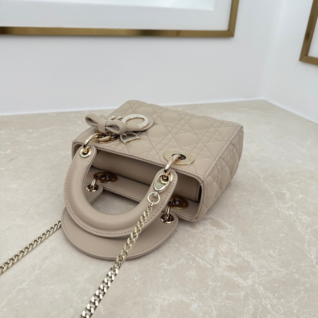 dior qixi mini lady dior bag with chain (copy) dior qixi mini lady dior bag with chain (copy)