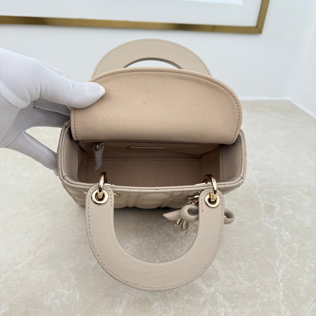 dior qixi mini lady dior bag with chain (copy) dior qixi mini lady dior bag with chain (copy)