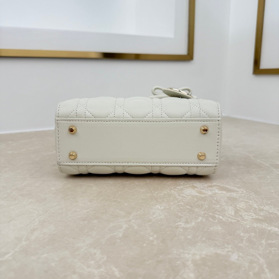 dior qixi mini lady dior bag with chain beige (copy) dior qixi mini lady dior bag with chain beige (copy)