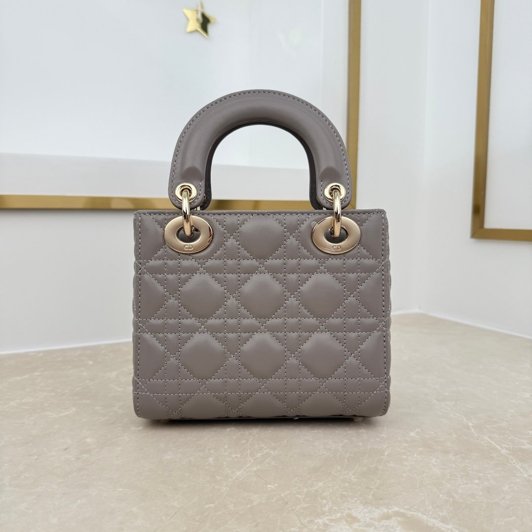 dior qixi mini lady dior bag with chain beige (copy) dior qixi mini lady dior bag with chain beige (copy)