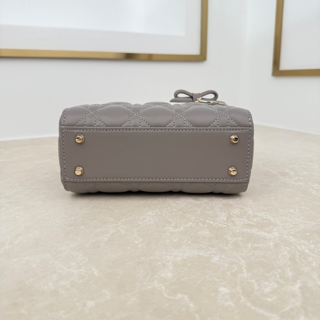 dior qixi mini lady dior bag with chain beige (copy) dior qixi mini lady dior bag with chain beige (copy)
