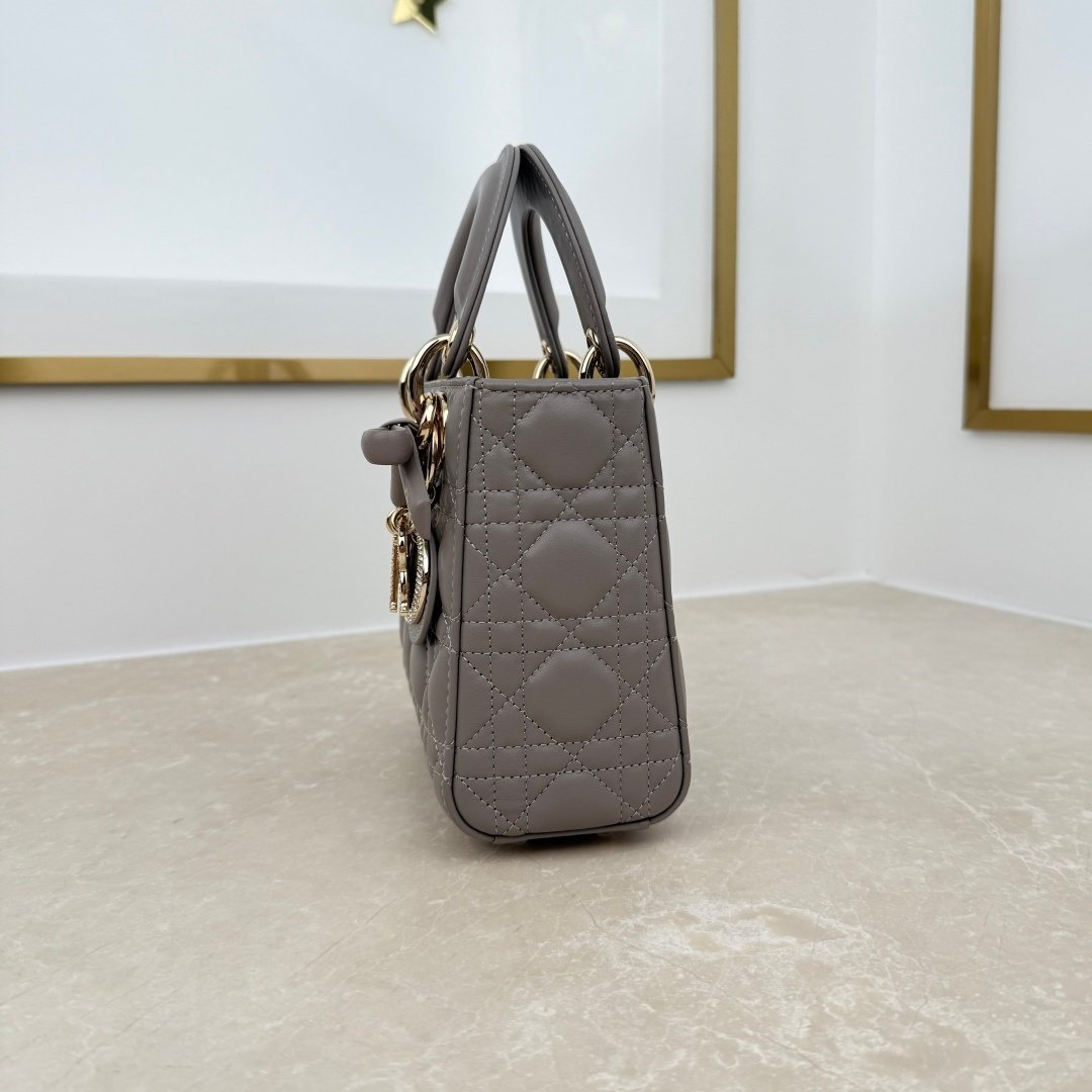 dior qixi mini lady dior bag with chain beige (copy) dior qixi mini lady dior bag with chain beige (copy)