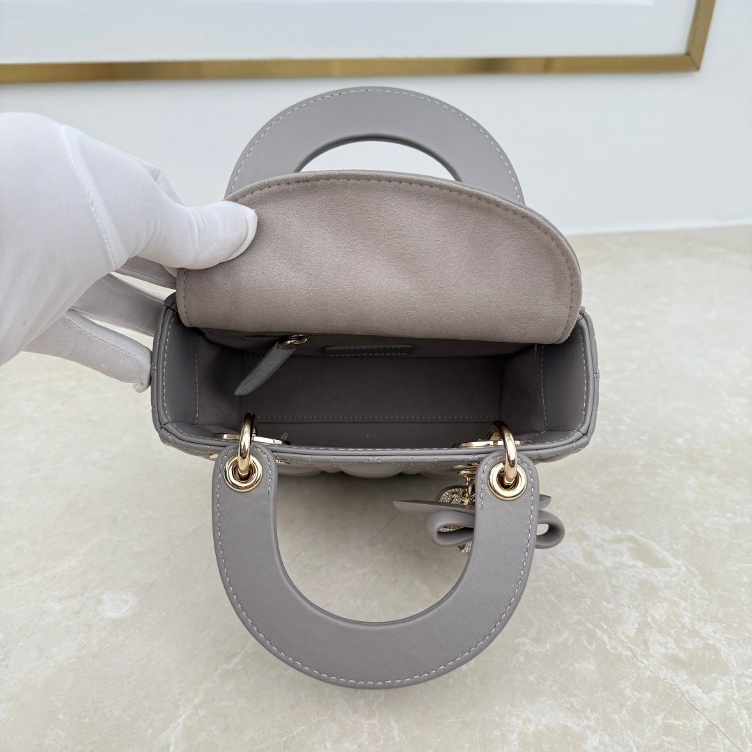 dior qixi mini lady dior bag with chain beige (copy) dior qixi mini lady dior bag with chain beige (copy)