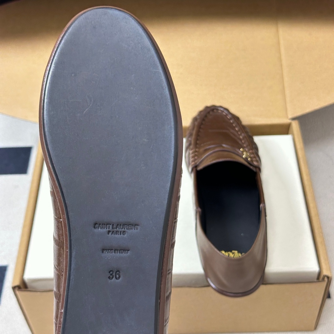 ysl le loafer supple in shiny leather wine (copy) ysl le loafer supple in shiny leather wine (copy)