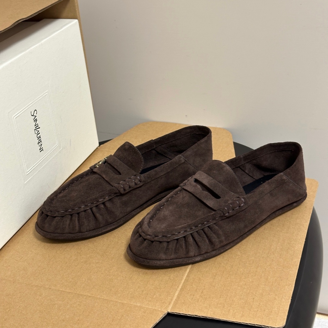 ysl le loafer supple in shiny leather beige color (copy) ysl le loafer supple in shiny leather beige color (copy)