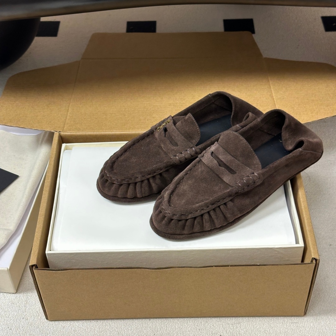 ysl le loafer supple in shiny leather beige color (copy) ysl le loafer supple in shiny leather beige color (copy)