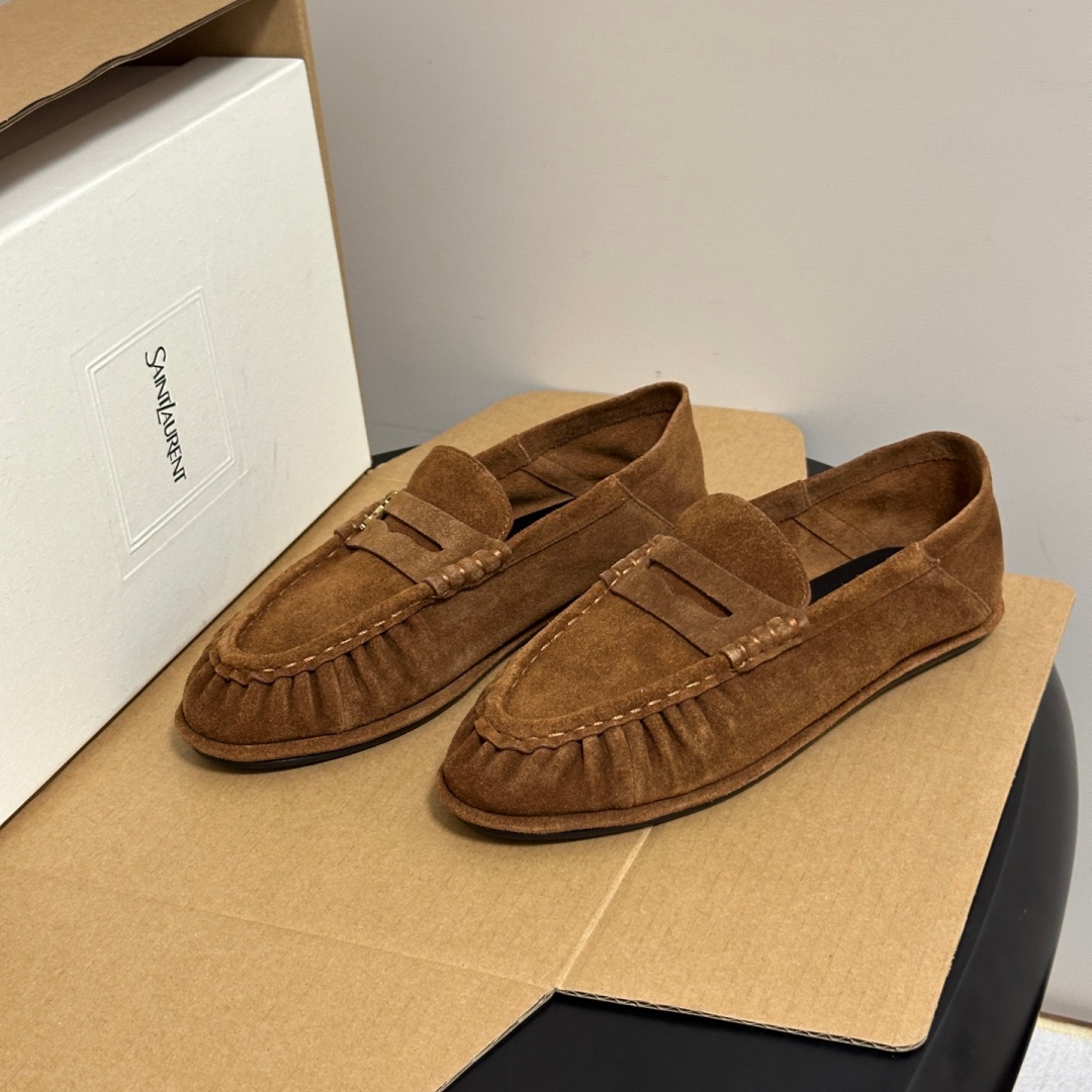 ysl le loafer supple in shiny leather beige color (copy) ysl le loafer supple in shiny leather beige color (copy)