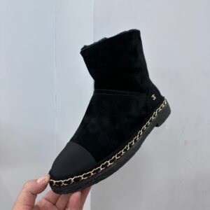 suede-sheepskin-snow-boots-side-view