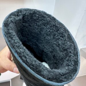 suede-sheepskin-snow-boots-side-view